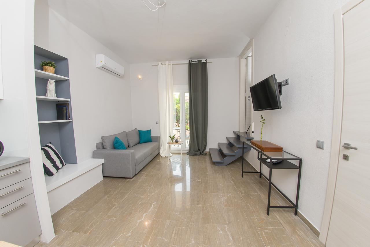 Palio Grey Apartments PalaiónTsiflíkion Exterior foto